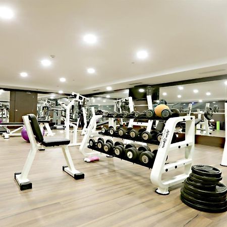 Hotel Patliputra Continental Патна Екстериор снимка