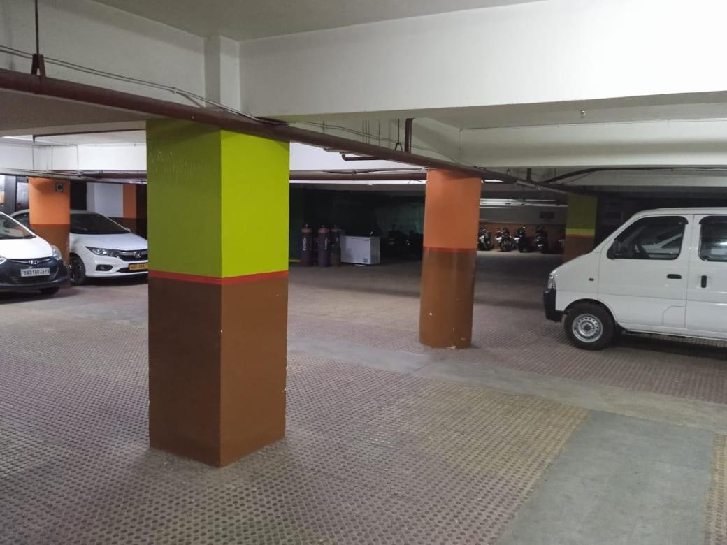 Hotel Patliputra Continental Патна Екстериор снимка