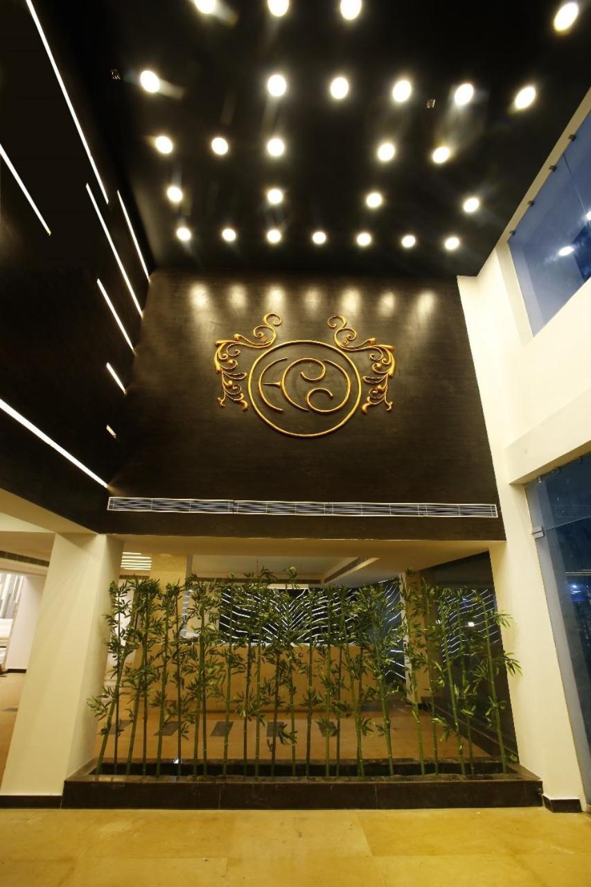 Hotel Patliputra Continental Патна Екстериор снимка