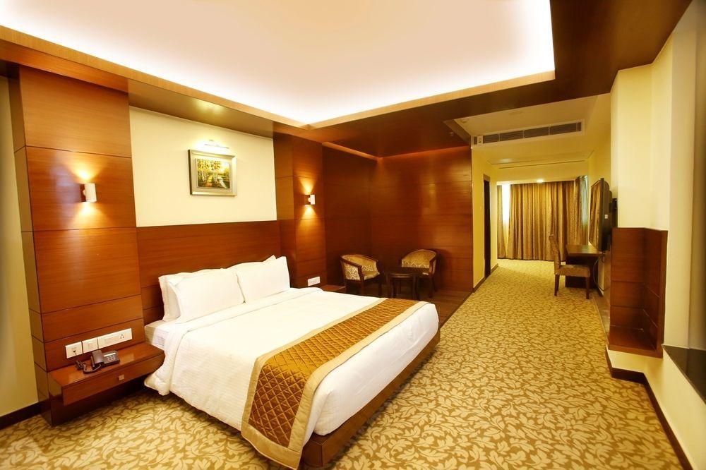 Hotel Patliputra Continental Патна Екстериор снимка