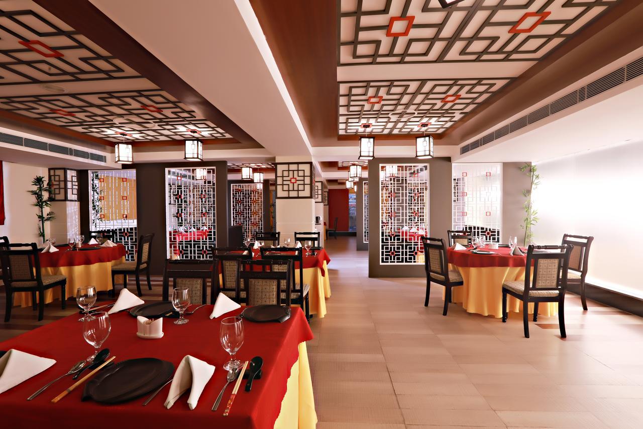 Hotel Patliputra Continental Патна Екстериор снимка