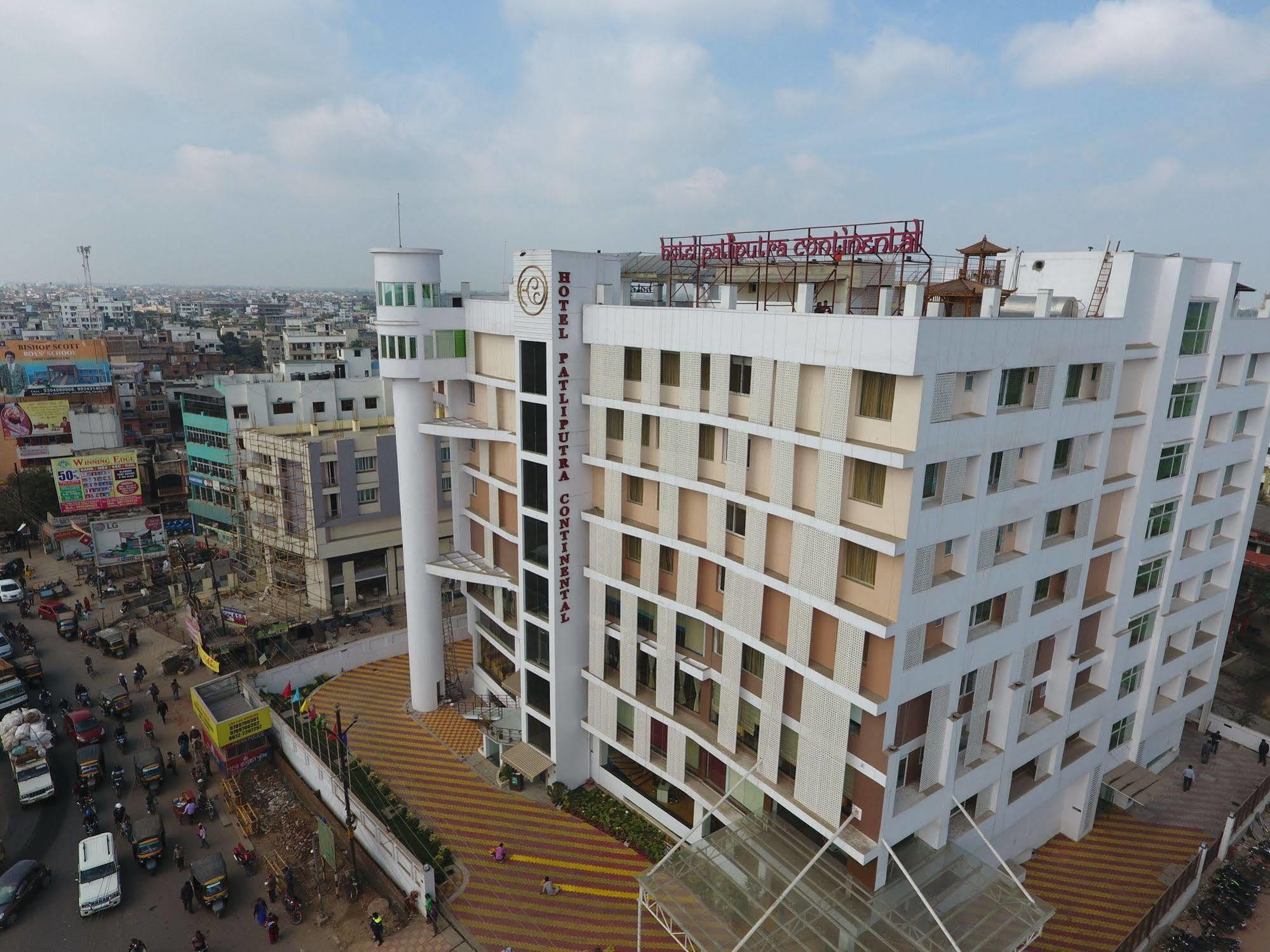 Hotel Patliputra Continental Патна Екстериор снимка